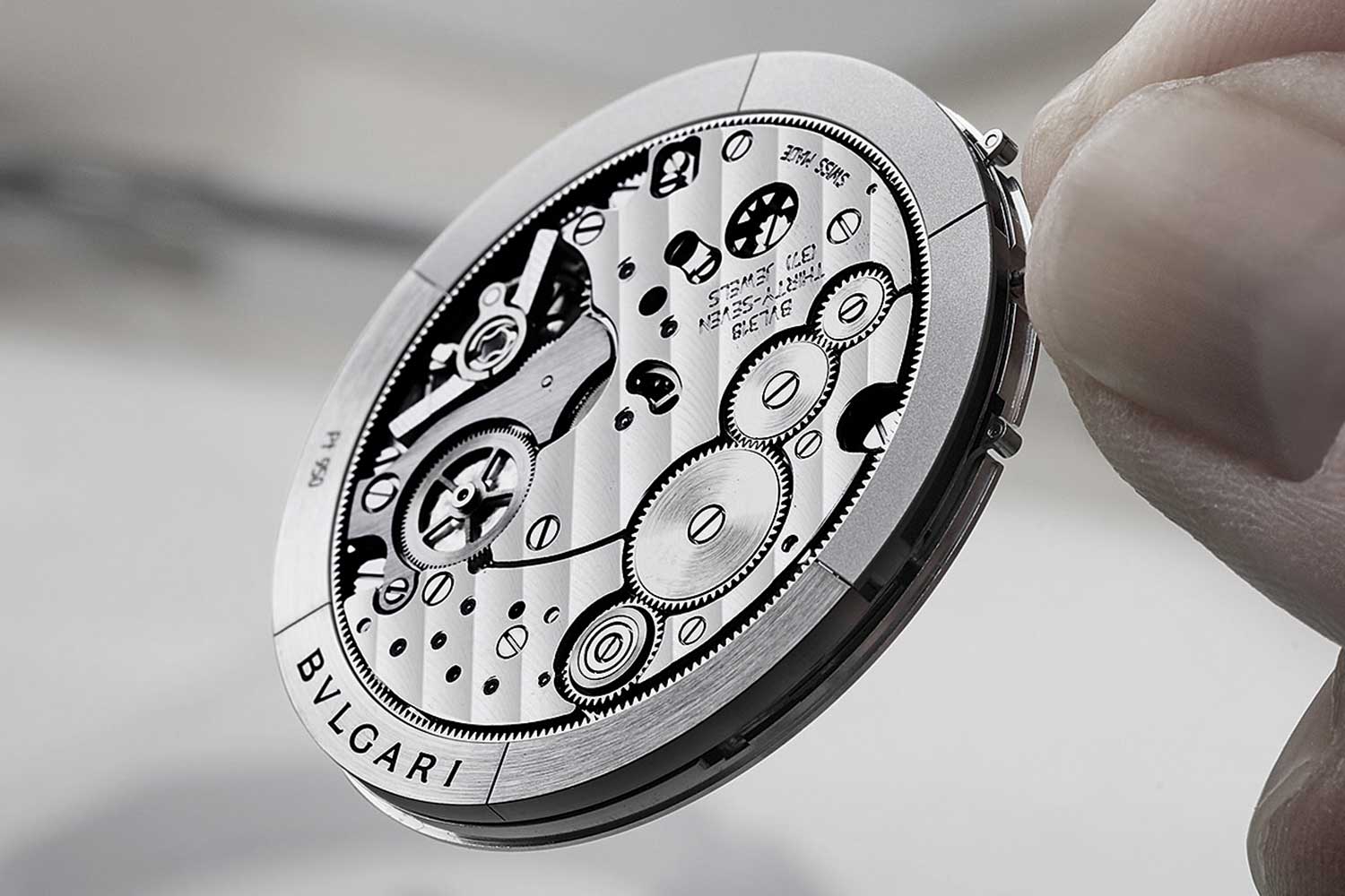 The 3.30mm thin movement, Caliber BVL 318