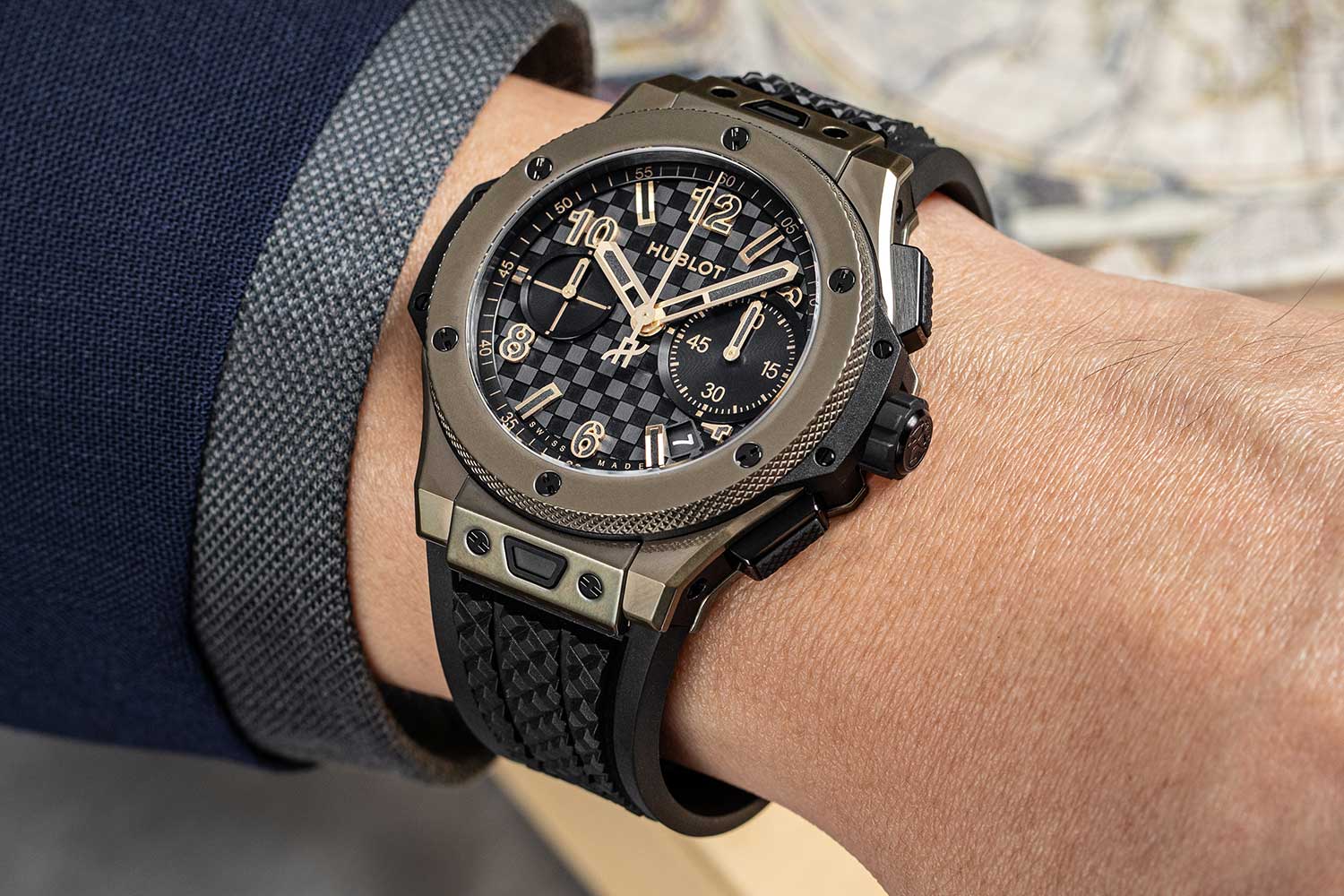 Hublot Big Bang 20th Anniversary Full Magic Gold (Photography: Sidney Teo, ©Revolution)