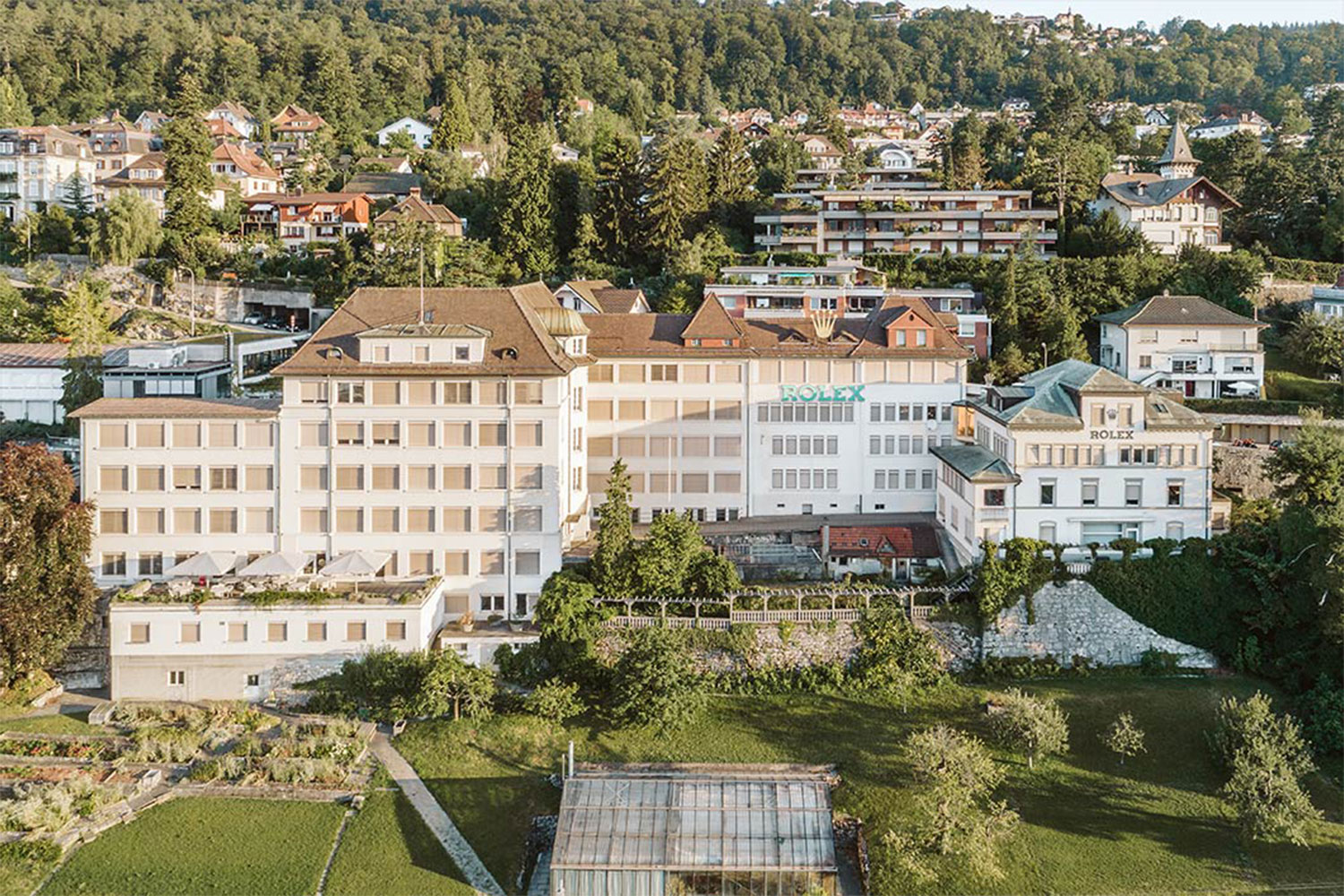 The former Aegler site today, with the original Rolex building on the right. (Image: timeflies.ch)